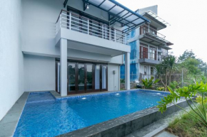 Family Only Private Pool Villa - De Reiz Aisyah 3BR